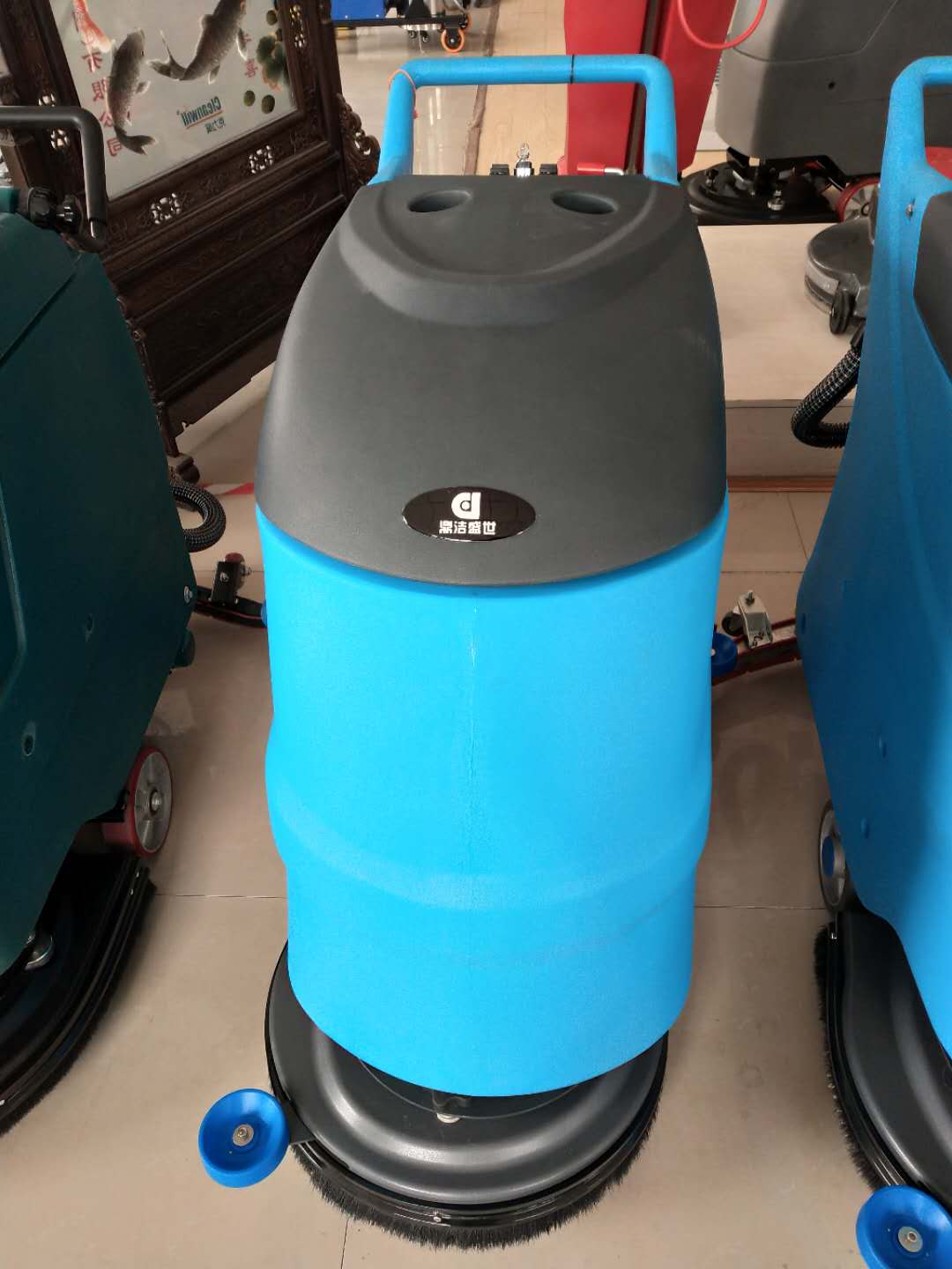  水泥地面的油污用什么能清理掉？是它？ 是它？ 还是它？42